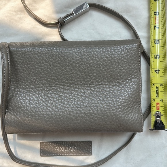 AUX Auxiliary Aritzia) Calisch Cow Leather Grey CrossBody Shoulder Bag Purse - Picture 4 of 11